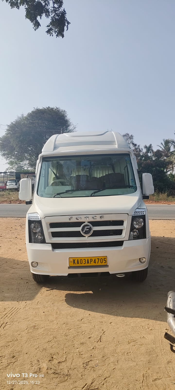 TT / Tempo Traveller